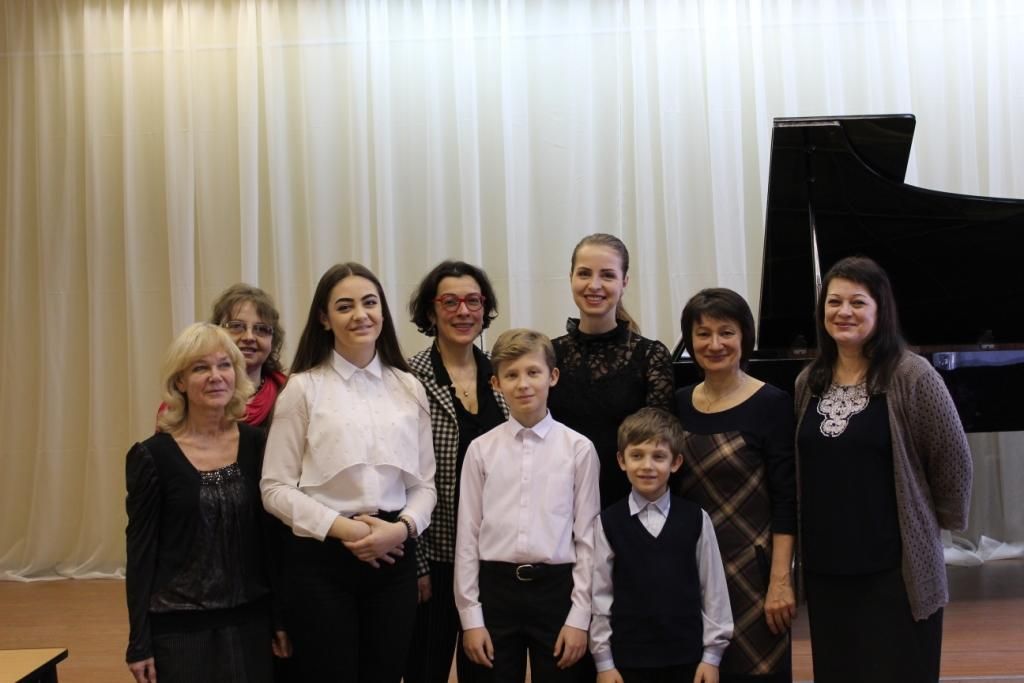 Master-klassy-E.-Nemirovich-Danchenko-03.04.2019-Lihoslavl-Tverskoj-oblasti-.jpg
