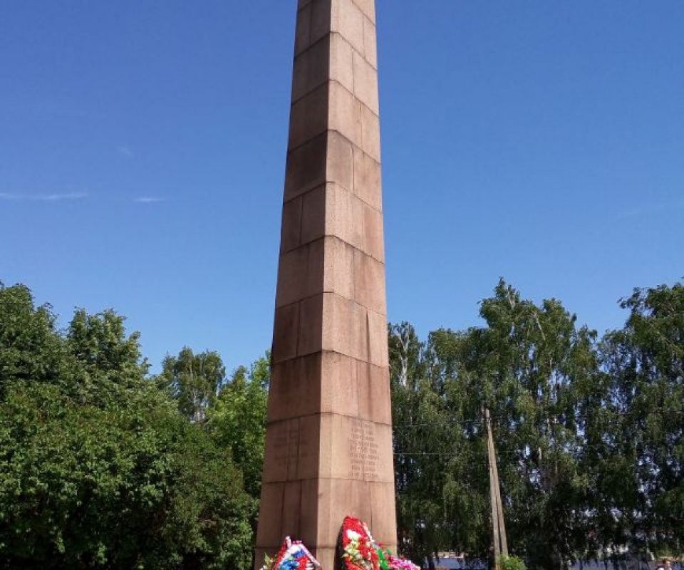 Stella_geroyam_Velikoj_Otechestvennoj_vojny_Kimry.jpg